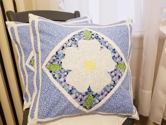 How to Sew a Spring Flower Applique Pillow