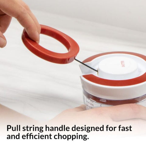 Valore 400 ml Pull-String Food Chopper showing pull-string in use