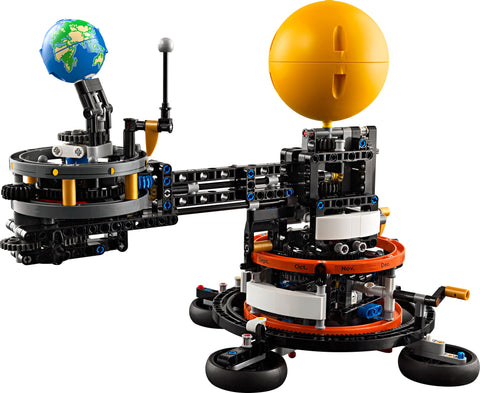 LEGO Planet Earth & Moon in Orbit model kit