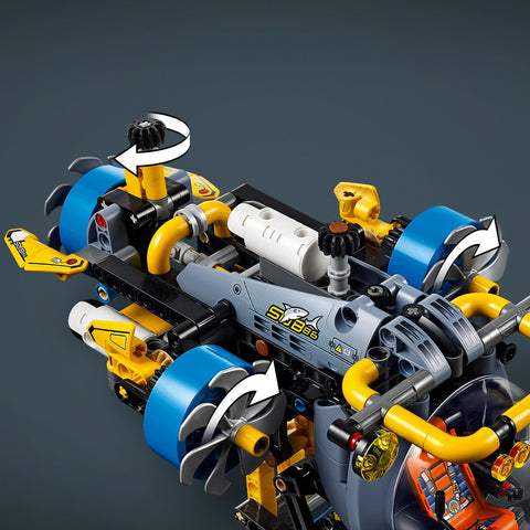 LEGO Technic Deep-Sea Research Submarine 42201 showing propellers movement