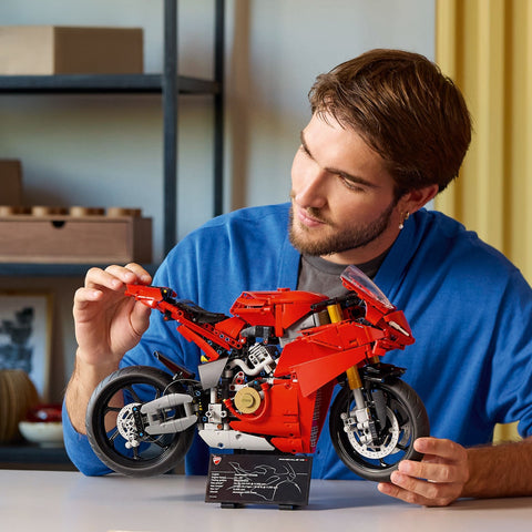 LEGO Technic Backhoe Loader 42197