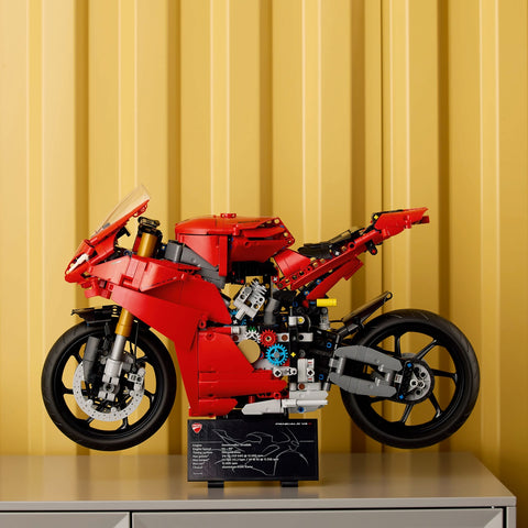 LEGO Technic Backhoe Loader 42197