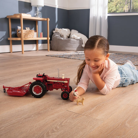 Big Farm Farmall 1:16 Scale 1256 Tractor with Mower 44380