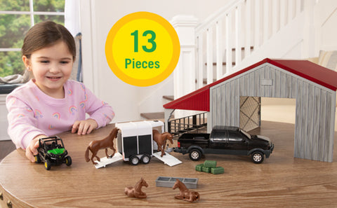 1:32 Scale Weathered Barn � 13 Piece Farm Playset 47522