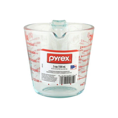 pyrex 2-cup glass measuring cup showing label
