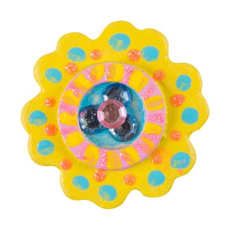 decorated wooden flower magnet
