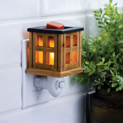 Pluggable Fragrance Warmer Plugged In