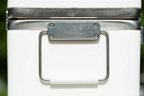 Bevanda White Sperse Drink Dispenser handle closeup