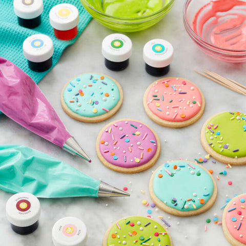 Decorating cookies