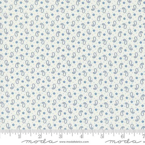 Denim and Daisies Collection Petite Paisleys Cotton Fabric 35387 ivory
