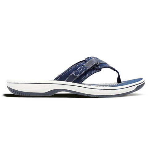 Clarks women's Breeze Sea flip flop sandal in navy