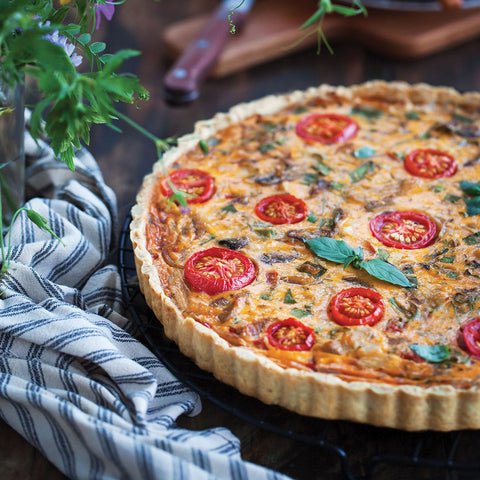 Quiche with tomatoes