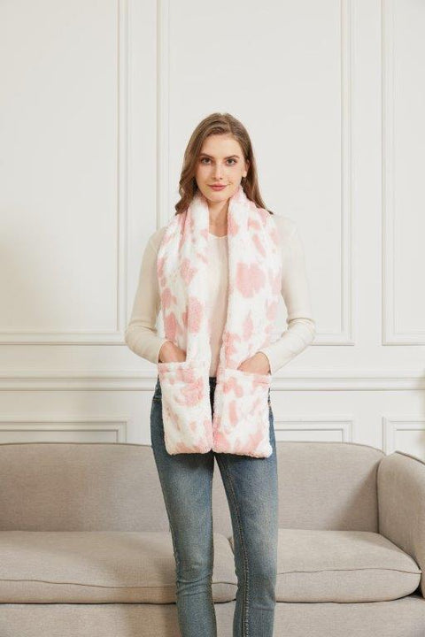 Strawberry Cow pocket scarf PSTR