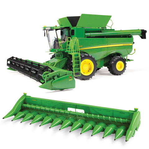 Big Farm Lights & Sounds John Deere 1:16 Scale S690 Combine with Corn and Draper Head 47101