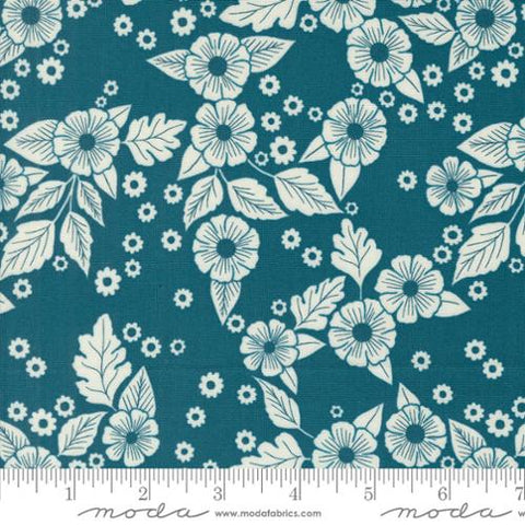 Field of Flowers Collection Floral Scatter Cotton Fabric 3313 turquoise