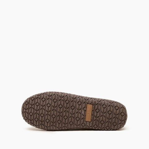 Minnetonka Men's Tarik Leather Moccasin outsole