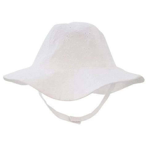 White sunhat