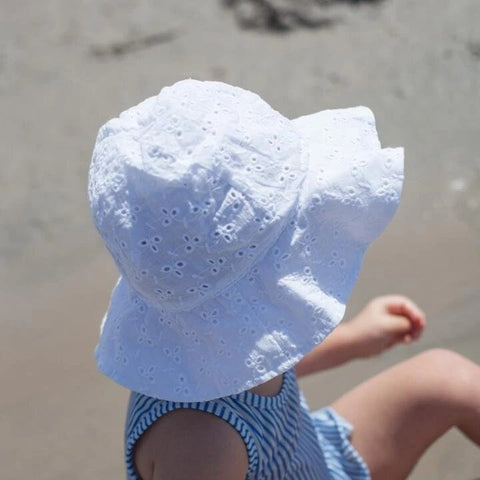 Eyelet sunhat