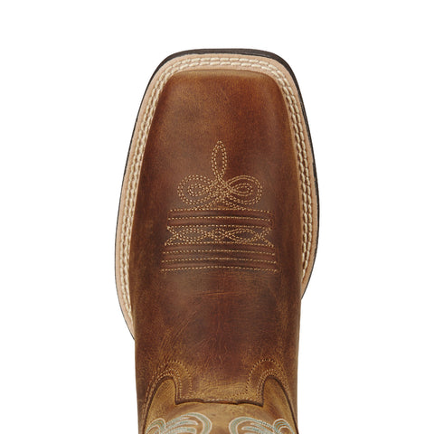 Toe view of boot
