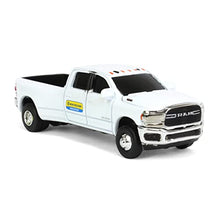 1:64 New Holland RAM 3500 Big Horn Dealership Pickup 13983