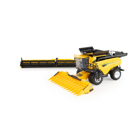 New Holland 1:64 Scale CR8.90 SmartTrax Combine � Die-Cast Metal Replica � ERTL Prestige Collection 13992