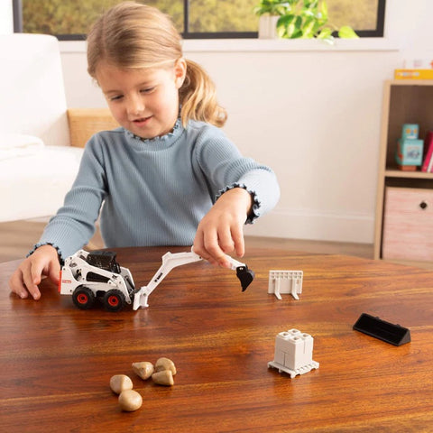 1/32 Bobcat Skid Steer Construction Play Set with 20 Pieces 16504