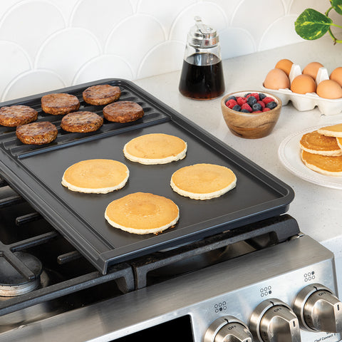 Cooking breakfast with Nordic Ware Basalt Dual Top Grill Griddle