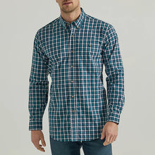 Dark Blue Men's Rugged Wear Long-Sleeve Wrinkle Resist Plaid Button-Down Shirt 233035