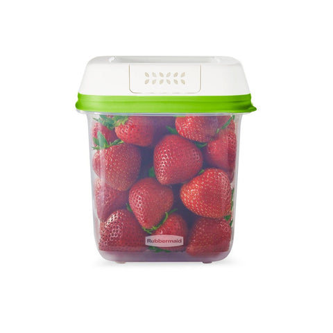Rubbermaid FreshWorks Medium Produce Saver with strawberries inside