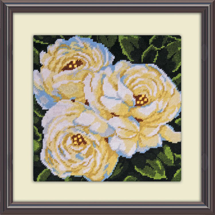 Needlepoint White Roses Kit 2515
