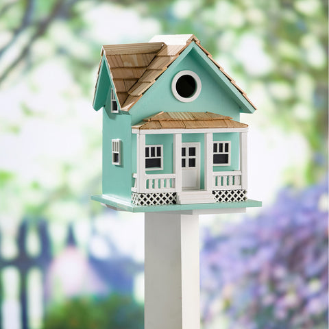 Birdhouse Mounted on Post