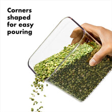 Corners Shaped for Easy Pouring