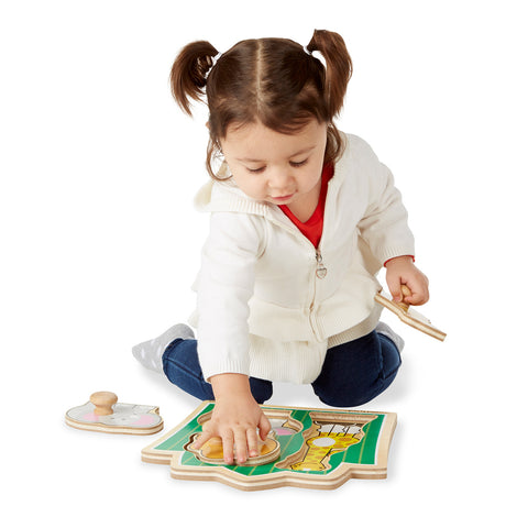girl with puzzle