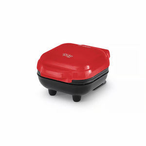 Red Plastic Mini Waffle Maker RMW001GBSK06 