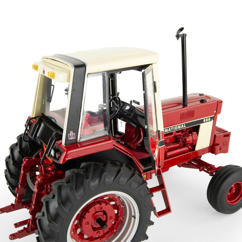 International Harvester 1:16 Scale 986 Tractor with 720 Plow � Die-Cast Metal Replica � ERTL PRECISION HERITAGE 44309
