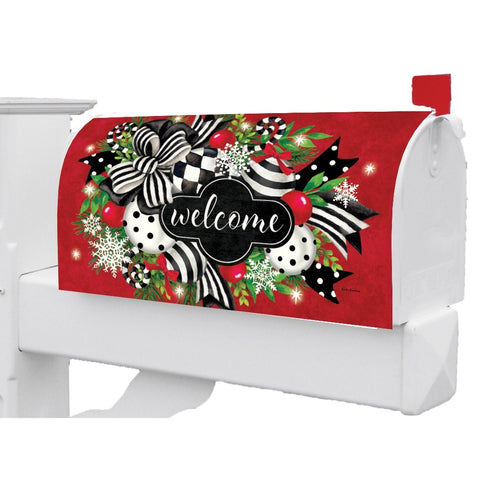 Black & White Swag mailbox makeover