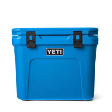 Big Wave Blue Yeti Roadie 32 wheeled cooler front view