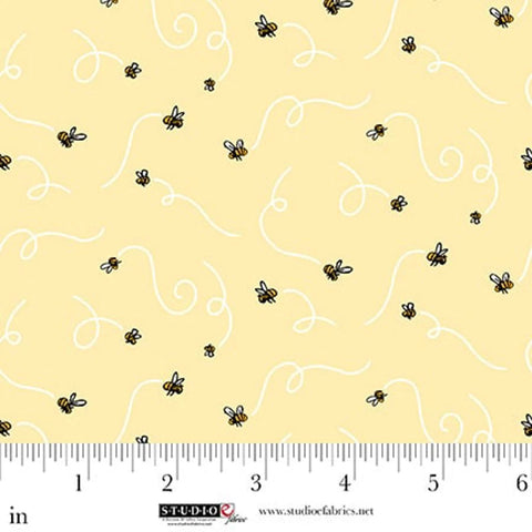bees, Classic Winnie Collection Cotton Fabric 87