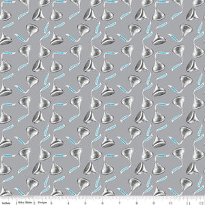 Celebrate with Hershey Collection Kisses Toss Cotton Fabric C12803 silver