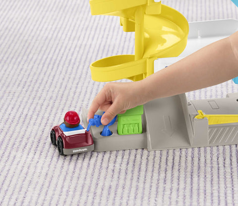 Little People's Wheelie Garage FHG50