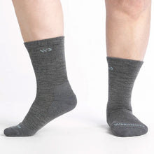Gray Women�s Solid Basic Cushioned Crew Socks 9504