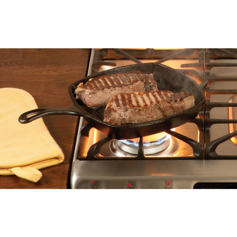 Lodge Cast Iron square grill pan in use