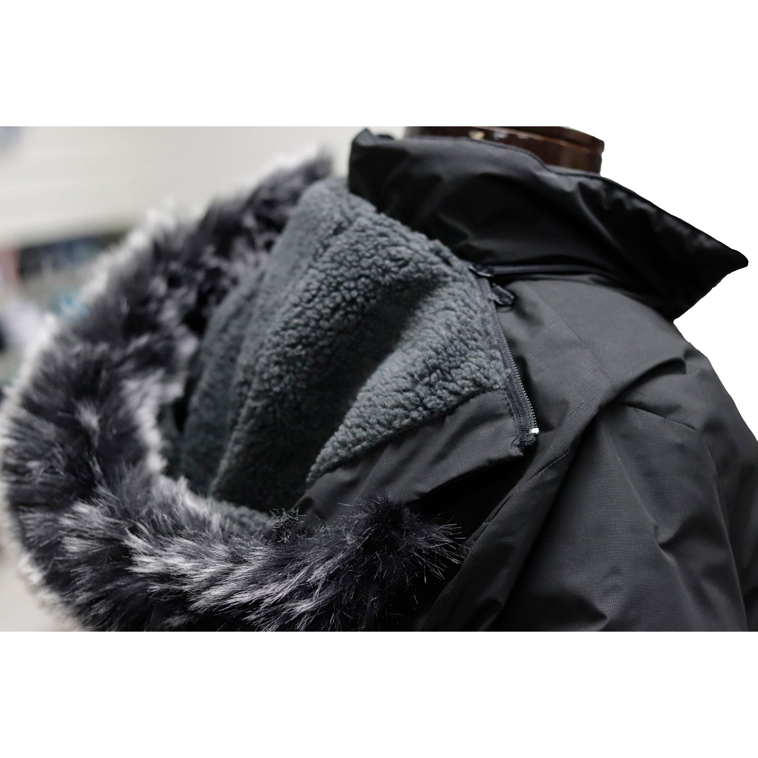 Welsh Mountain Women's Winter Coat Removable Fur-Edged Hood WM1821