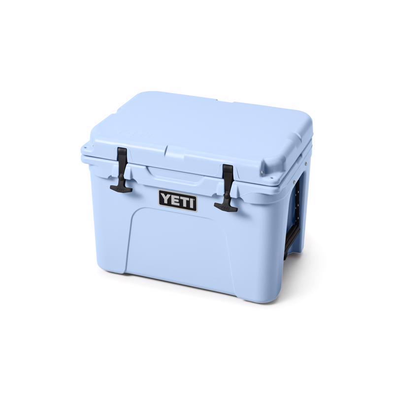 Hard Cooler Ice Chest Tundra 35 Big Sky Blue