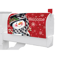 Fall and Winter Mailbox Makeovers black and red snowman