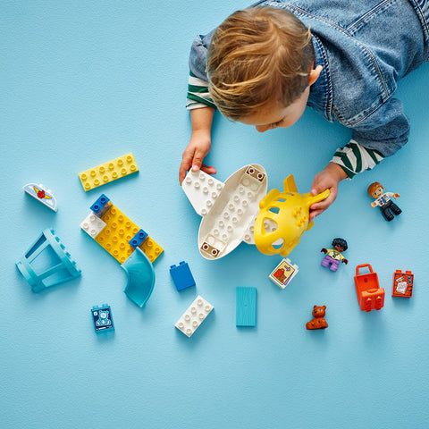 child building, LEGO Duplo Town First Time at the Airport 10443
