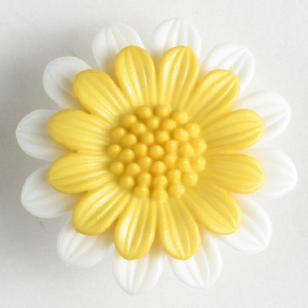 Yellow and white flower button