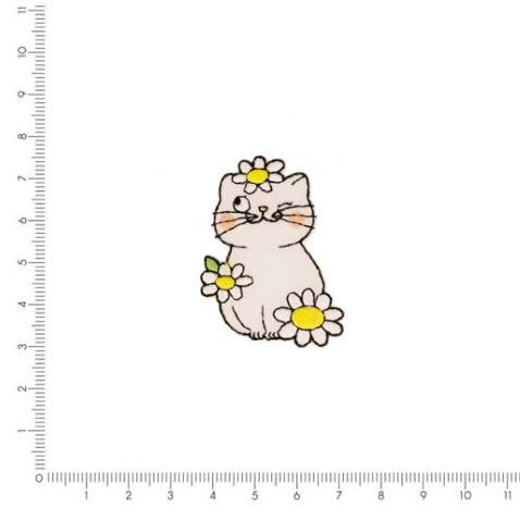 Cats with Flowers Applique M16488 sitting cat