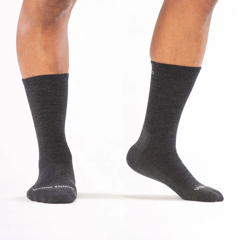 charcoal, Men's Solid Lightweight Crew Socks 9012