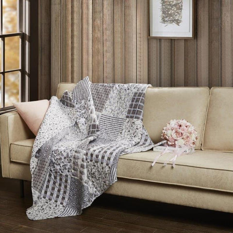 Charming gray throw blanket